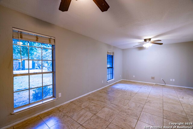 Image 3 of 29 For 121 Dresden Wood Dr