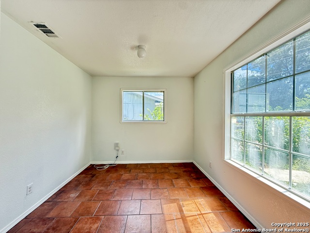 Image 17 of 22 For 230 San Gabriel Ave S