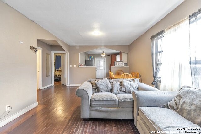 Image 11 of 21 For 446 Blue Bonnet St