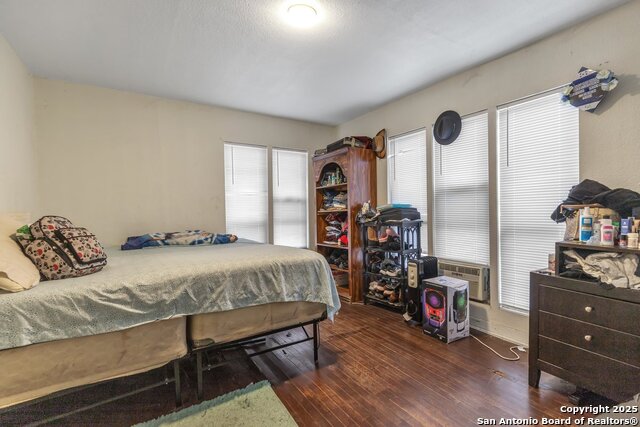 Image 14 of 21 For 446 Blue Bonnet St