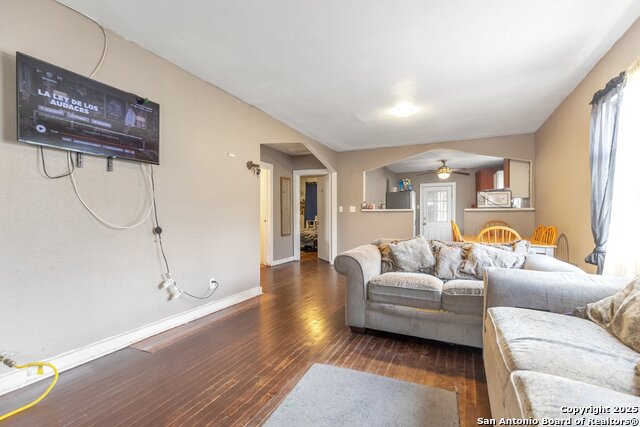 Image 6 of 21 For 446 Blue Bonnet St