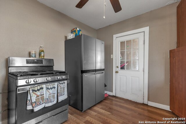 Image 8 of 21 For 446 Blue Bonnet St