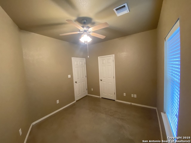 Image 12 of 31 For 224 Anne Louise Dr A