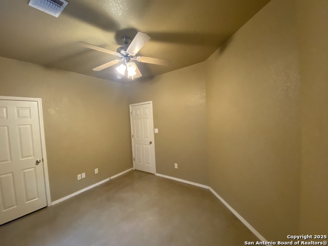 Image 16 of 31 For 224 Anne Louise Dr A