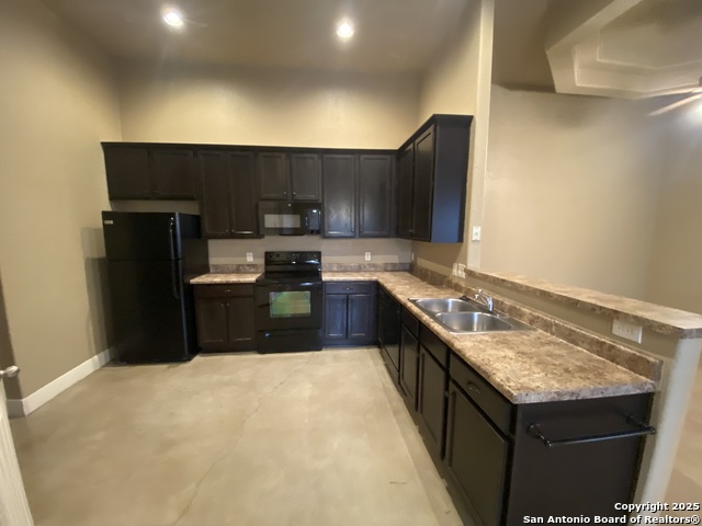 Image 5 of 31 For 224 Anne Louise Dr A