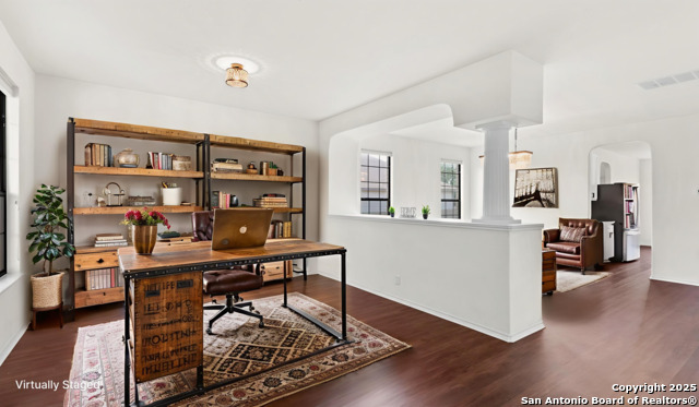 Image 2 of 19 For 380 Apricot Dr