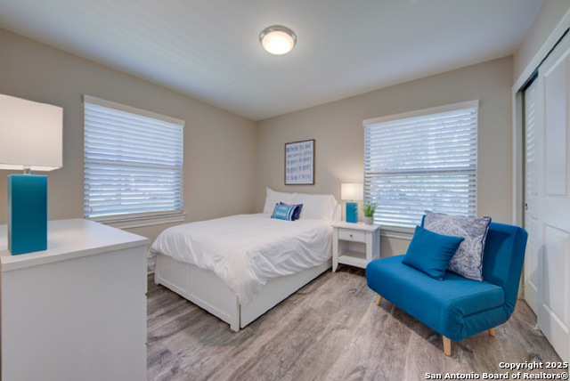 Image 9 of 11 For 1482 Eastview