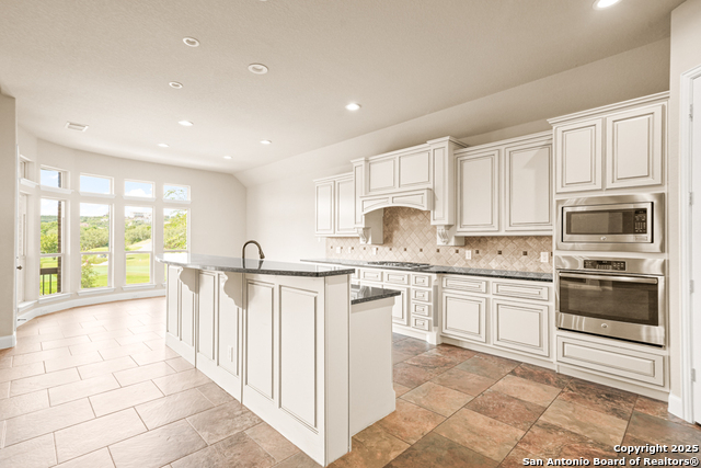 Image 22 of 45 For 17023 Sonoma Ridge