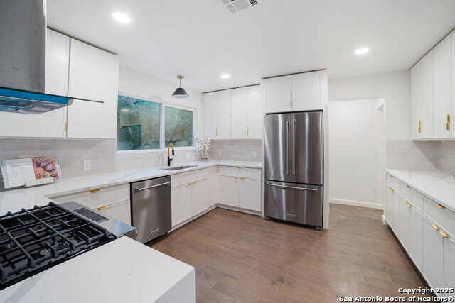 Image 12 of 32 For 408 Meadowbrook