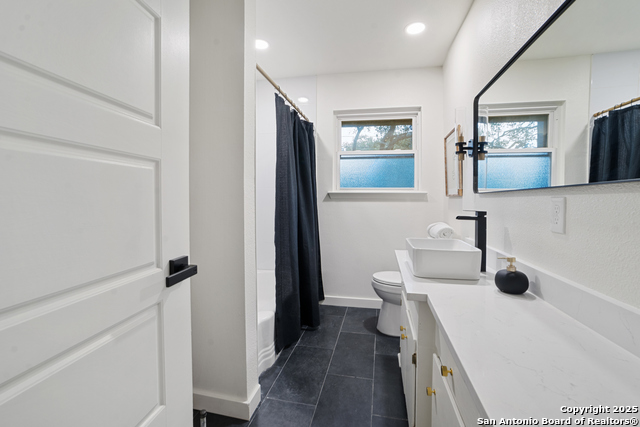 Image 13 of 32 For 408 Meadowbrook
