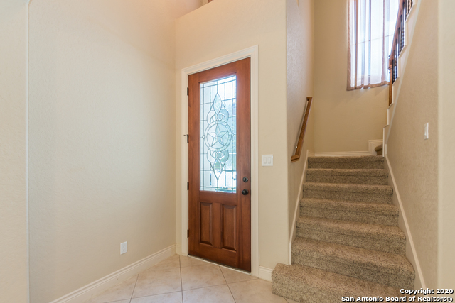 Image 10 of 63 For 13822 Oakview Cove