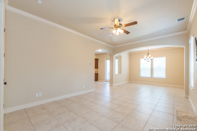 Image 12 of 63 For 13822 Oakview Cove