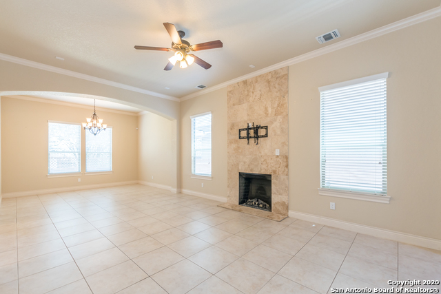 Image 13 of 63 For 13822 Oakview Cove