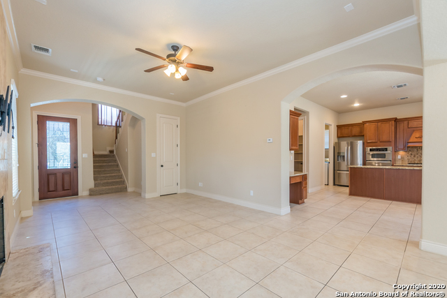 Image 15 of 63 For 13822 Oakview Cove