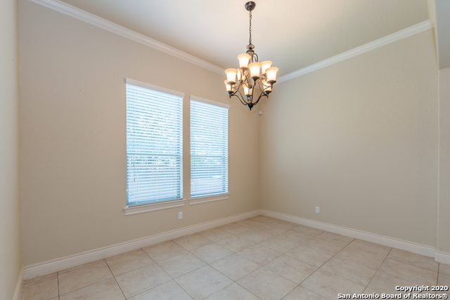 Image 17 of 63 For 13822 Oakview Cove