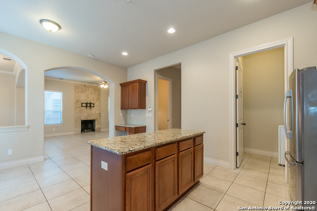 Image 25 of 63 For 13822 Oakview Cove