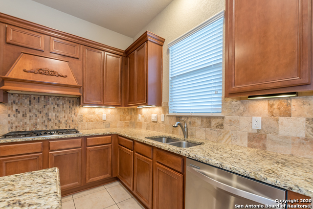 Image 27 of 63 For 13822 Oakview Cove