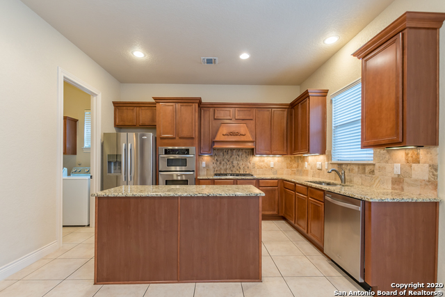 Image 28 of 63 For 13822 Oakview Cove