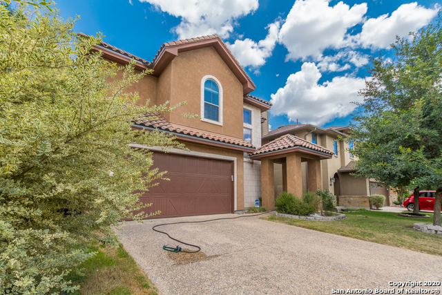 Image 3 of 63 For 13822 Oakview Cove