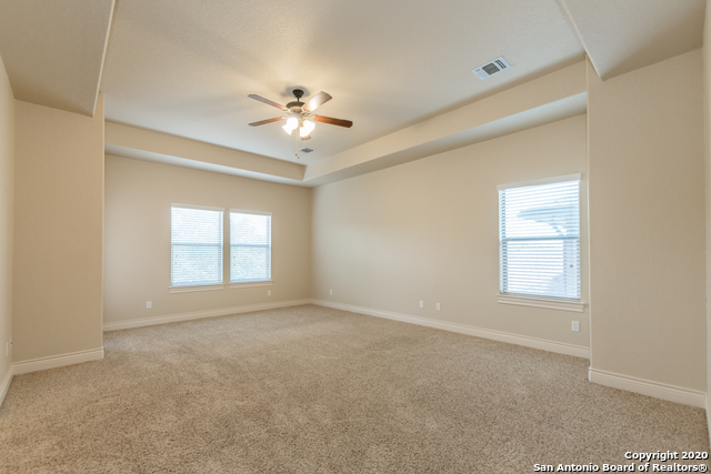 Image 35 of 63 For 13822 Oakview Cove