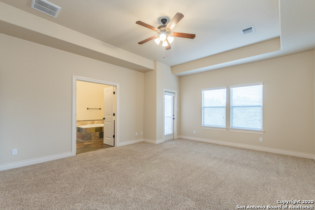 Image 36 of 63 For 13822 Oakview Cove