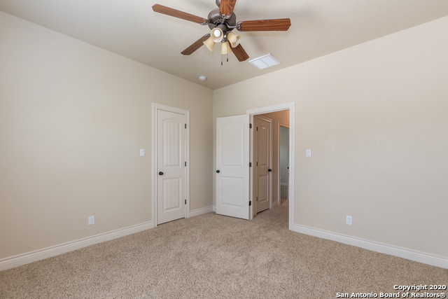 Image 53 of 63 For 13822 Oakview Cove