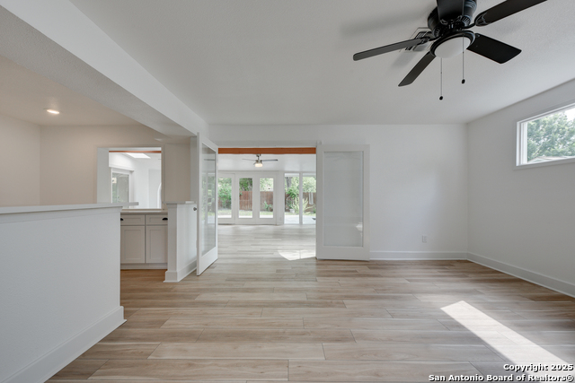 Image 3 of 20 For 8903 Ridge Sky St