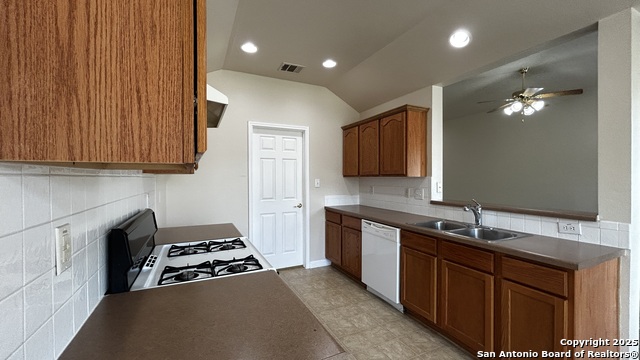 Image 8 of 34 For 8538 Snakeweed Dr