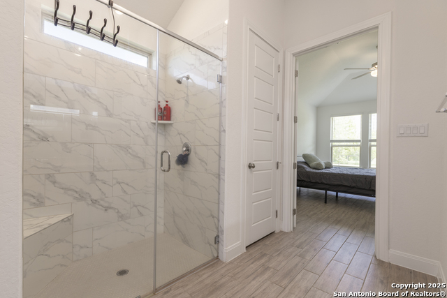 Listing photo id 17 for 9307 Madler
