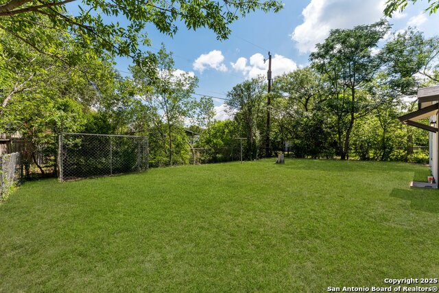 Image 23 of 24 For 4119 Tamarak Dr