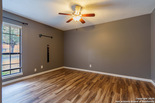 Image 11 of 40 For 6907 Forest Grove
