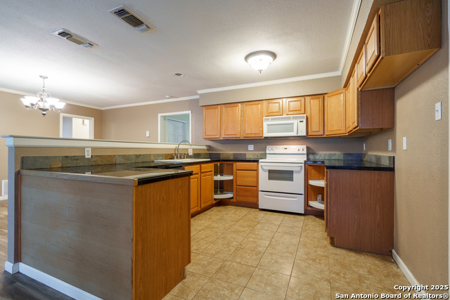 Image 19 of 40 For 6907 Forest Grove