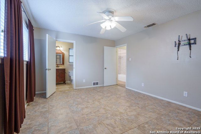Image 32 of 40 For 6907 Forest Grove