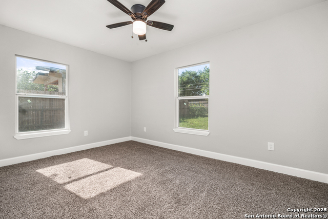 Image 15 of 20 For 530 Lanark  