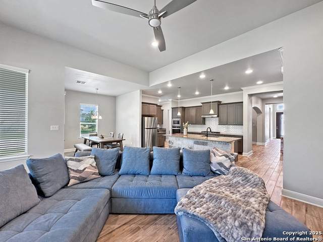 Image 7 of 41 For 27103 Coltens