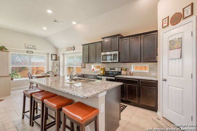 Image 10 of 27 For 418 Woodside