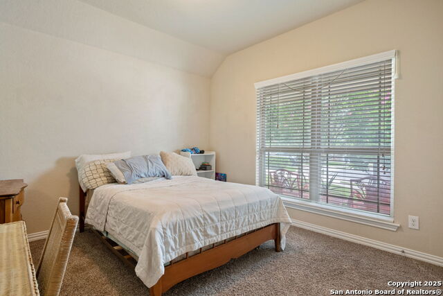 Image 23 of 27 For 418 Woodside