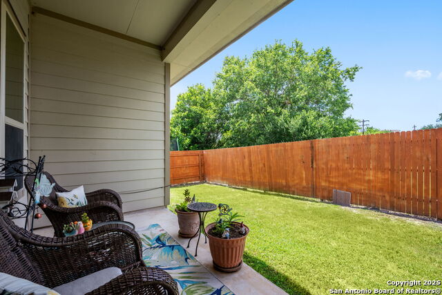 Image 26 of 27 For 418 Woodside