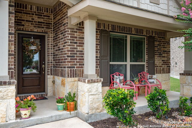 Image 3 of 27 For 418 Woodside