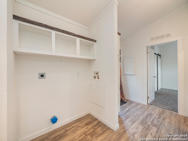 Image 18 of 35 For 191 Shallow Springs Dr