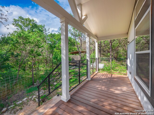 Image 20 of 35 For 191 Shallow Springs Dr