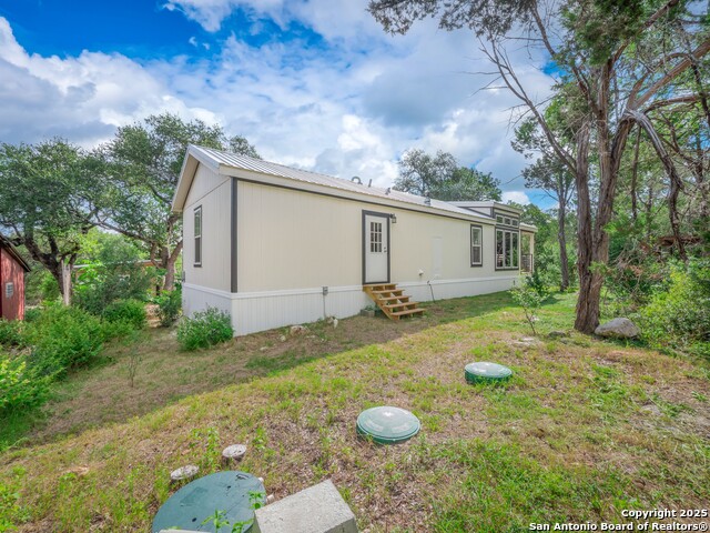 Image 26 of 35 For 191 Shallow Springs Dr