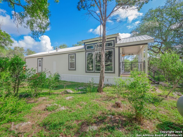 Image 27 of 35 For 191 Shallow Springs Dr