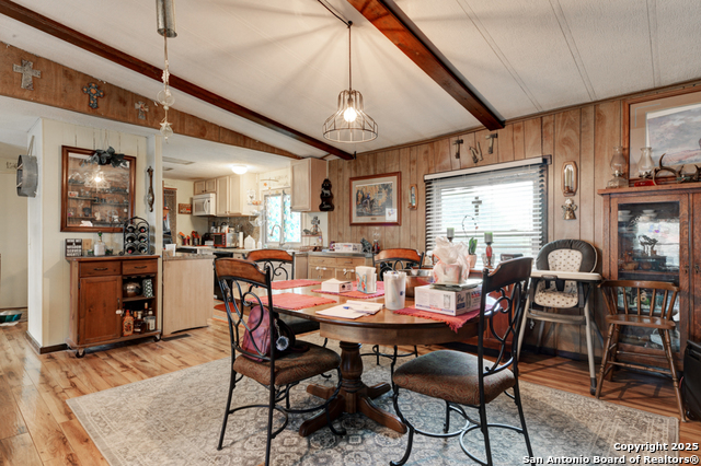 Image 17 of 20 For 2097 Fm 1044