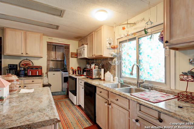 Image 18 of 20 For 2097 Fm 1044