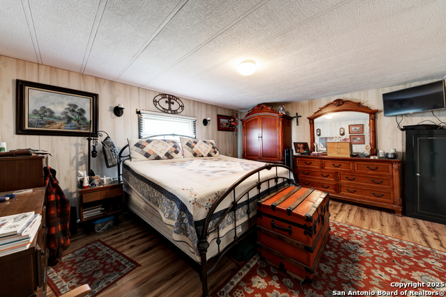 Image 19 of 20 For 2097 Fm 1044