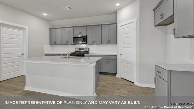 Image 16 of 29 For 178 Mallard Street