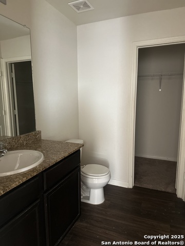 Image 19 of 20 For 6135 Lakefront