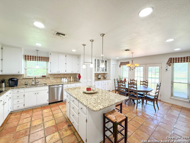 Image 6 of 25 For 591 Fm 2200  