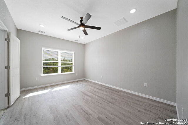 Image 17 of 30 For 662 Canyon Circle Drive